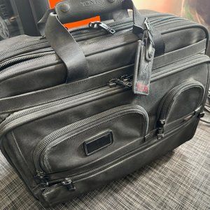 Tumi Alpha Deluxe Wheeled Laptop/Briefcase